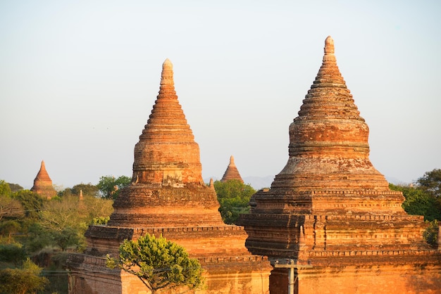 미얀마의 바간과 사리탑