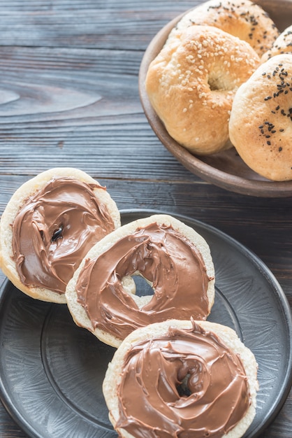 Bagels with chocolate cream