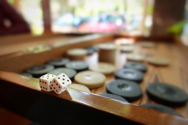 Bagkgammon Game and Dice