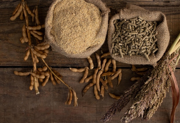 Foto sacchetti con cibo bilanciato per animali