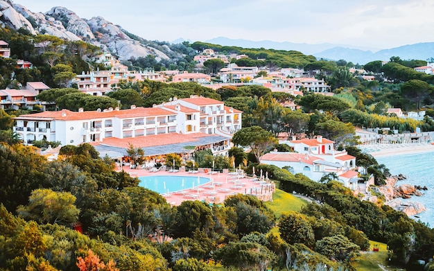 Foto baja sardinia nel mar mediterraneo sulla costa smeralda in sardegna d'italia