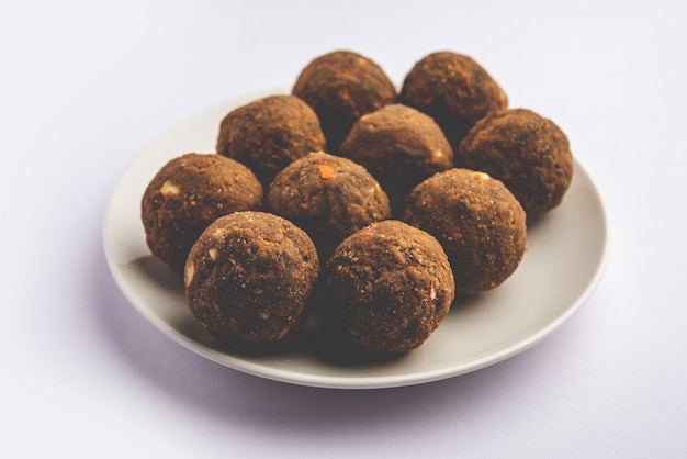 Bajra Atta Ladoo of kuler laddoo Millet Flour Laddu een populair winters zoet tussendoortje uit India