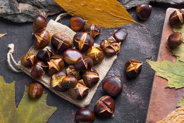 Foto castagne al forno cibo tradizionale autunnale