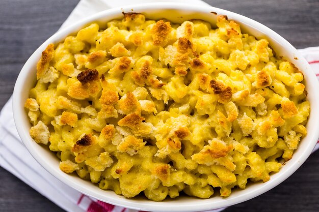 Baked macaroni and cheese with bread crumbs.