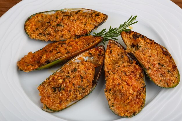 Baked mussels