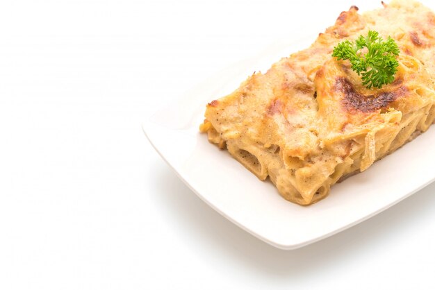 baked penne pasta with cheese and ham