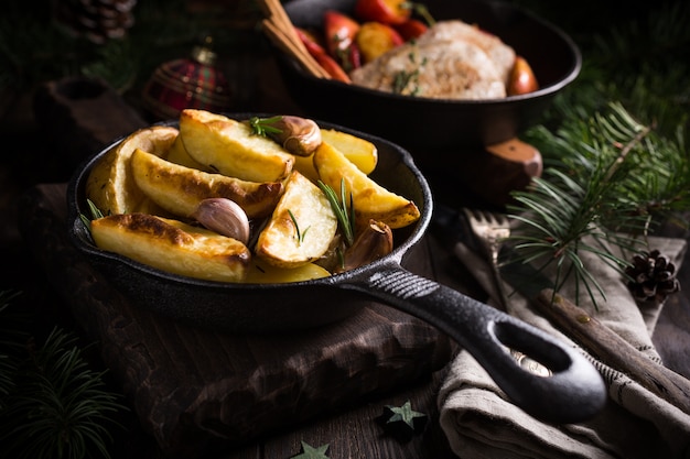 Baked potatoes with garlic