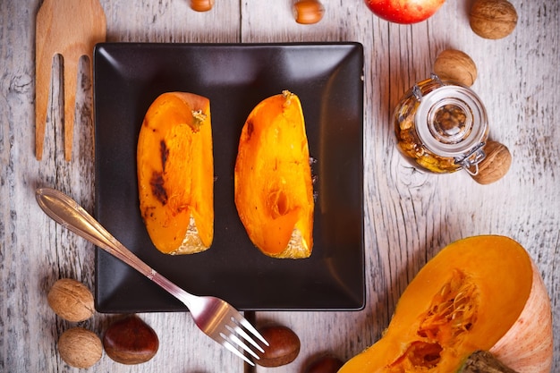 Baked pumpkin slices