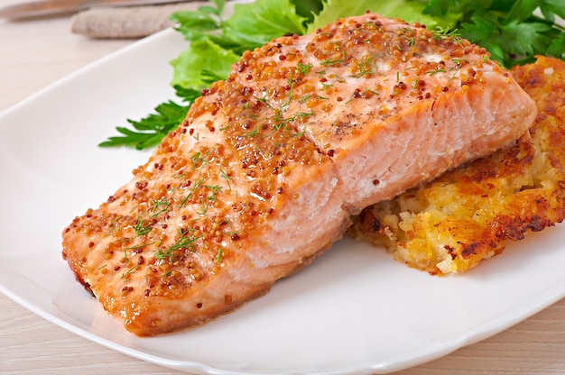 Baked salmon with honey-mustard sauce and potato gratin