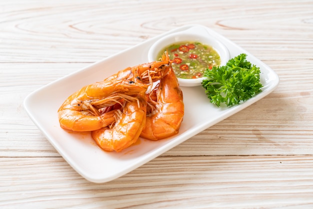 baked salted shrimps or prawns with seafood spicy sauce