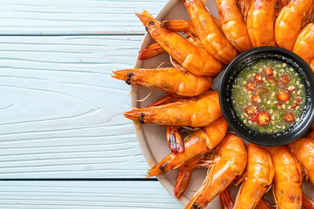 baked salted shrimps or prawns with seafood spicy sauce