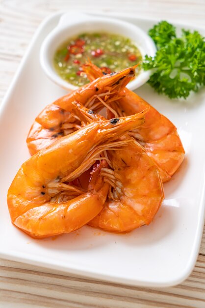 baked salted shrimps or prawns with seafood spicy sauce