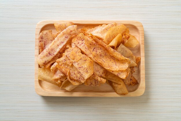 Baked sliced taro chips