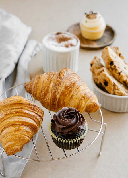 Foto dolci e caffè al forno