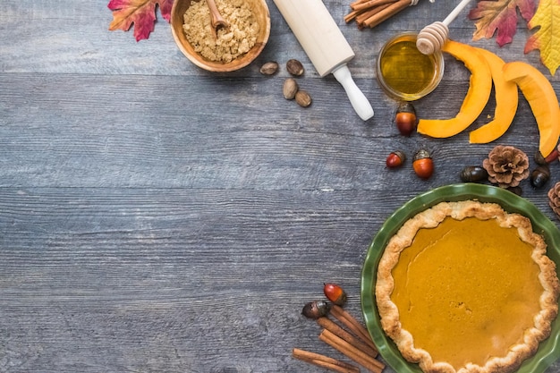 Photo baking home made pumpkin pie for thanksgiving dinner.