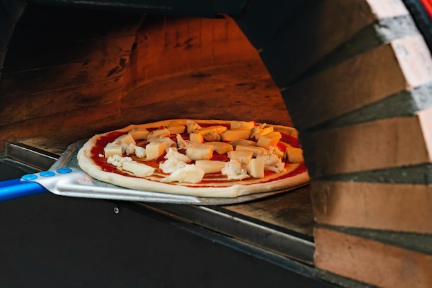 Baking Italian pizza in the oven