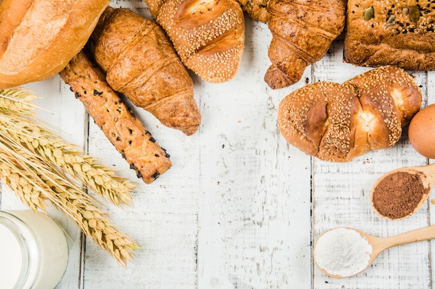 bakkerij op houten witte achtergrond