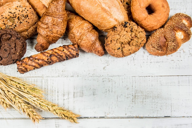 bakkerij op houten witte achtergrond