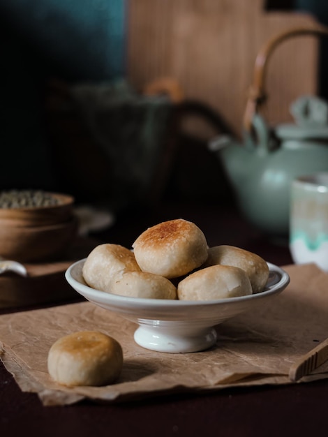 Bakpia, typisch eten uit Yogyakarta. Mungboon en suiker gemaakt, in bloem gewikkeld en gebakken