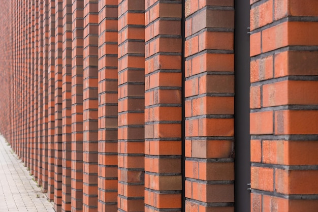 Baksteenpijlers en muurarchitectuur van Dortmund