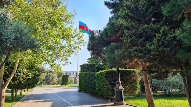 Baku boulevard, bandiera dell'azerbaigian baku, azerbaigian