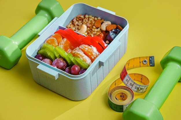 Balanced sports nutrition in a lunchbox.