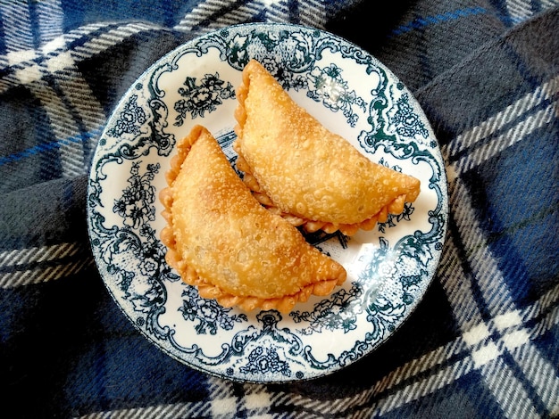 Balinees gebak op een bord Indonesisch culinair eten