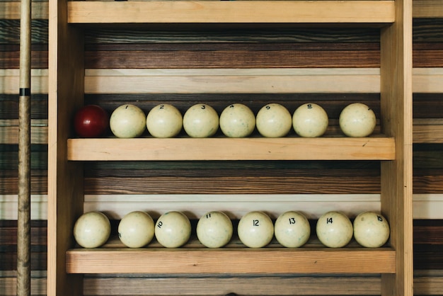 Ballen voor poolbiljart op de plank Ballen voor Russisch biljart Soft focus