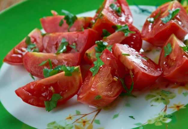 Banadura Salata B Kizbara Tomato and Coriander Salad