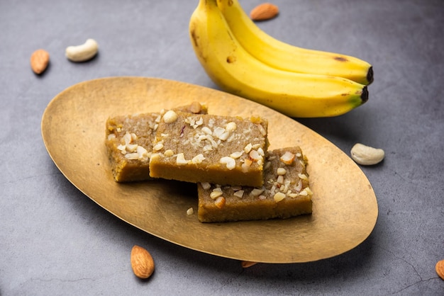 Photo banana burfi or pakke kele ki barfi is a delicious indian dessert made during festivals and special occasions