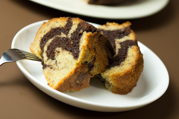 Banana chocolate bundt cake