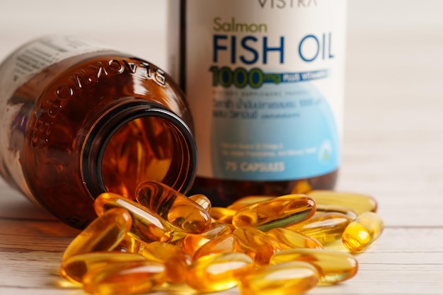 Photo bangkok thailand april 27 2022 fish oil or cod liver oil gel in capsules with omega 3 vitamins supplementary healthy food