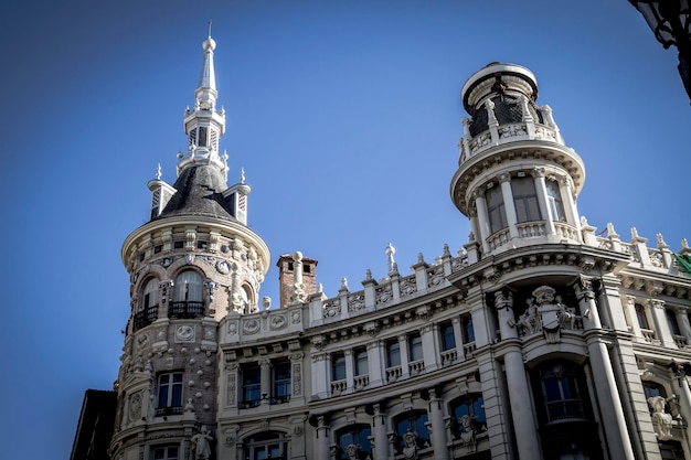 Bank, Afbeelding van de stad Madrid, zijn karakteristieke architectuur