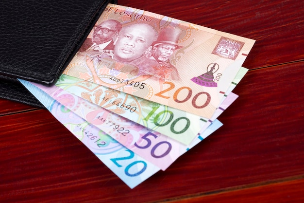 Bankbiljetten van Lesotho in de zwarte portemonnee