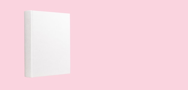 Banner con mockup di libri su sfondo rosa modello di codice di un'enciclopedia novella con copertina vuota concetto di letteratura romantica per l'educazione al tempo libero posto per il testo