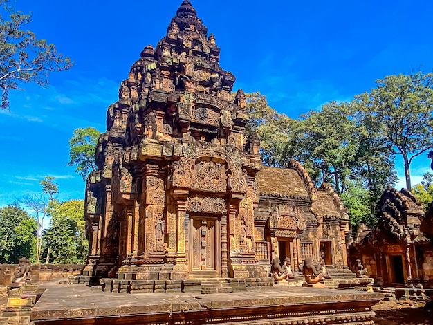 Banteay srei temple was built in honor of the god shiva of the khmer civilization angkor cambodia