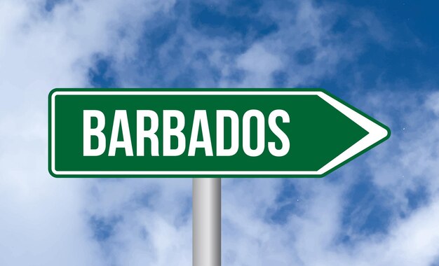 Foto barbados verkeersbord op een bewolkte achtergrond