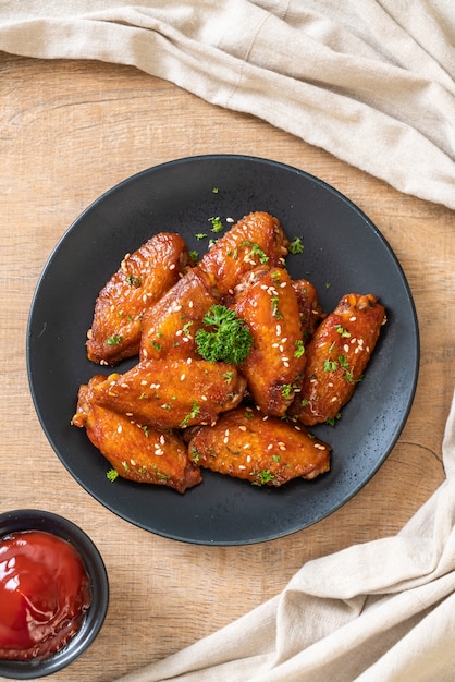 barbecue chicken wings with white sesame