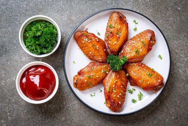 barbecue chicken wings with white sesame