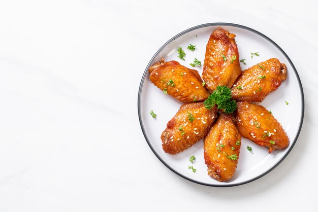 barbecue chicken wings with white sesame