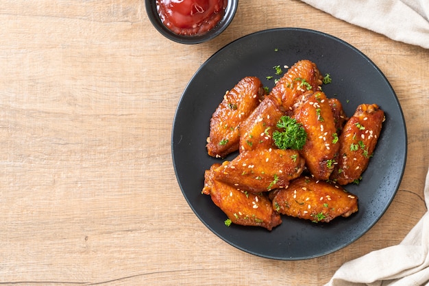 barbecue chicken wings with white sesame