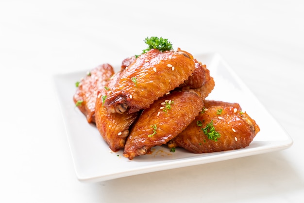 barbecue chicken wings with white sesame