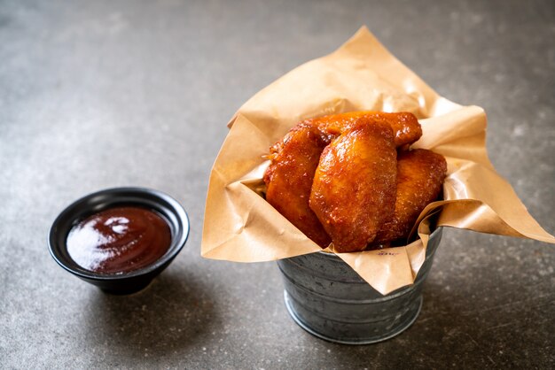 barbecue chicken wings