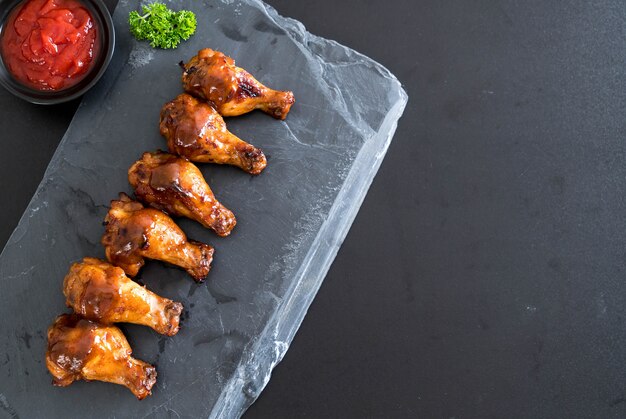 barbecue chicken wings