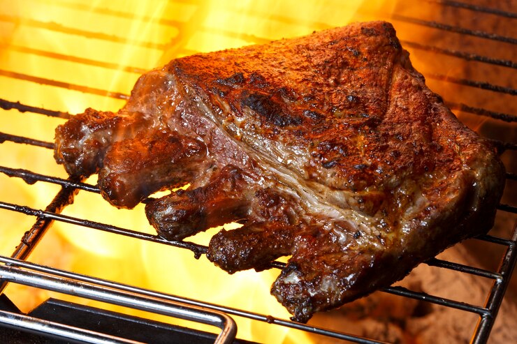 Foto barbecue op houtskool