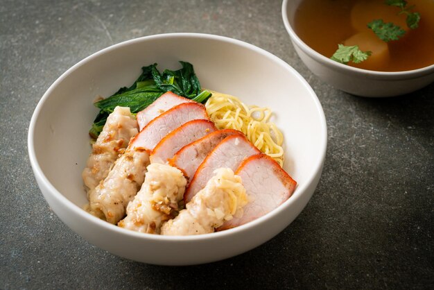 Barbecue Red Pork and Wonton Noodles with Soup