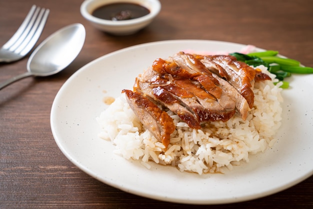 Barbecue roasted duck on rice