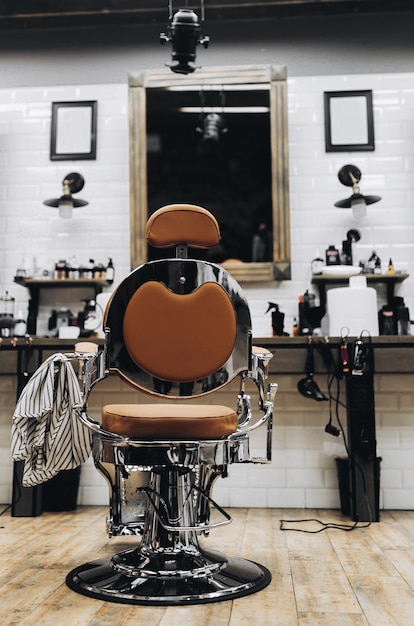 Barbershop fauteuil moderne kapper en kapsalon kapperszaak voor mannen Baard bebaarde man