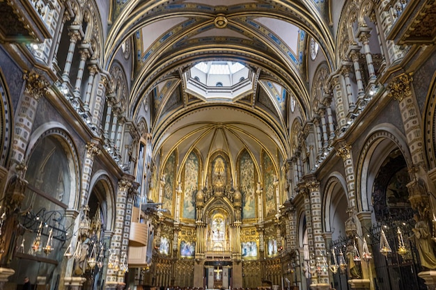BARCELONA, SPANJE - 28 MAART 2017: De foto van de Zwarte Madonna, het beeld van de Maagd van Montserrat, gelegen in de abdij van Santa Maria de Montserrat in de buurt van Barcelona, Spanje Spanje