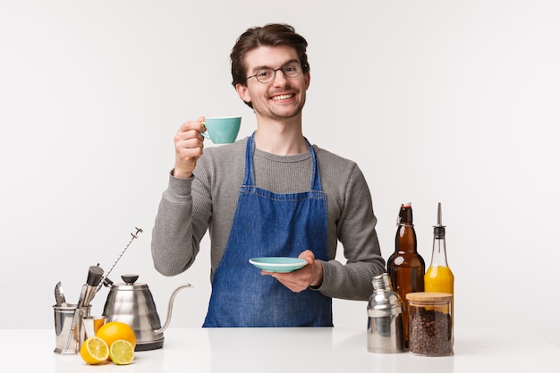 Concetto di barista, lavoratore barista e barista.